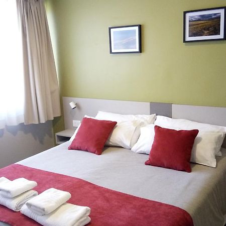 Estepa Hotel Хенерал Рока Екстериор снимка