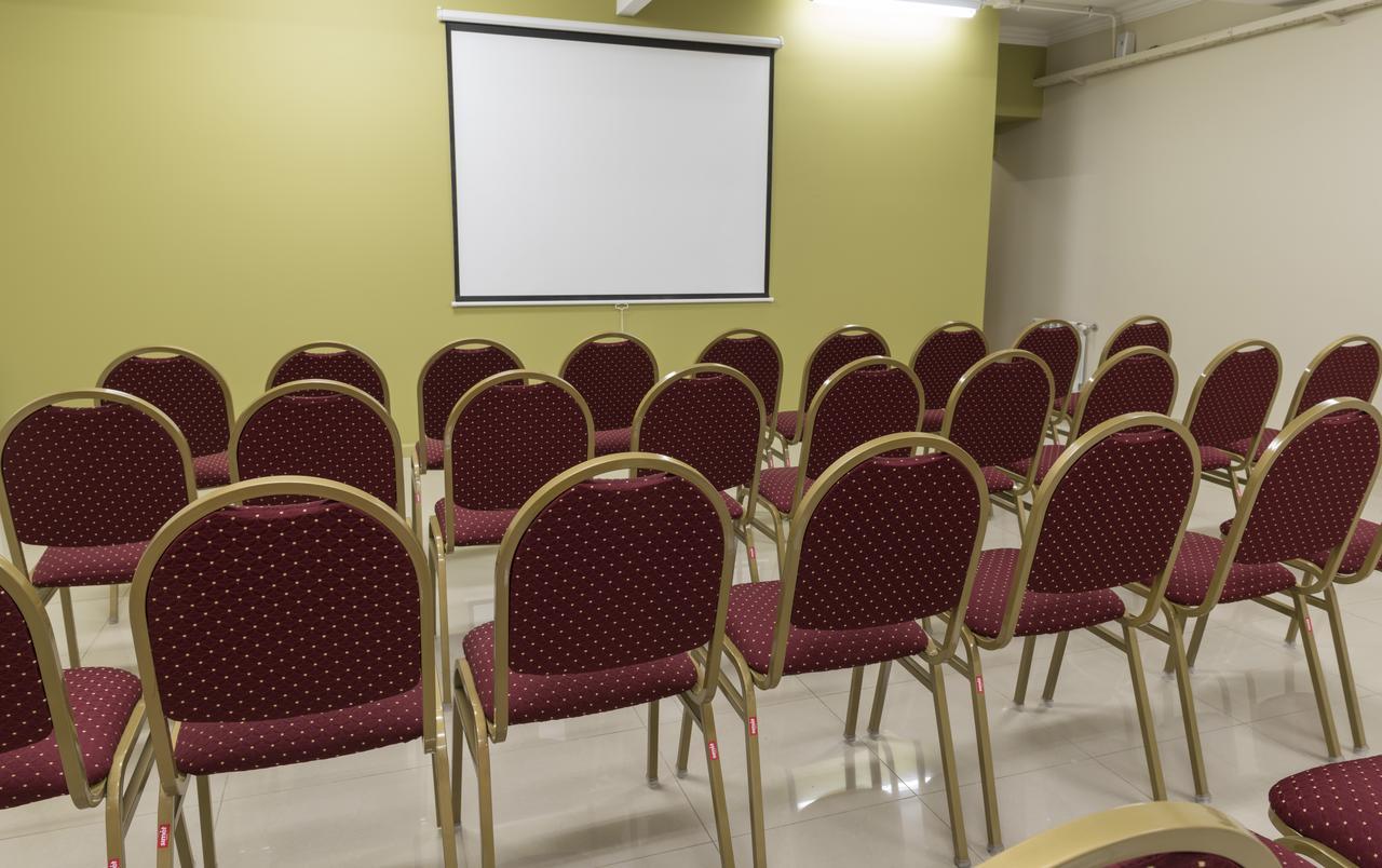 Estepa Hotel Хенерал Рока Екстериор снимка
