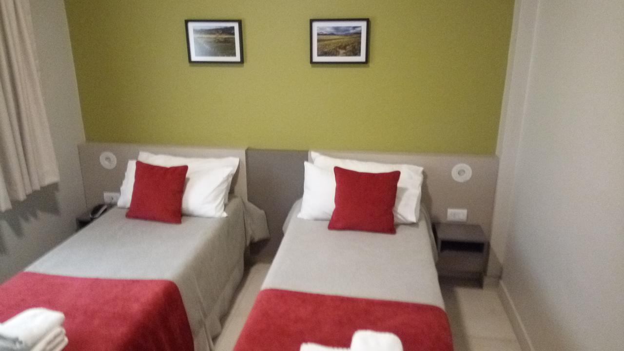 Estepa Hotel Хенерал Рока Екстериор снимка