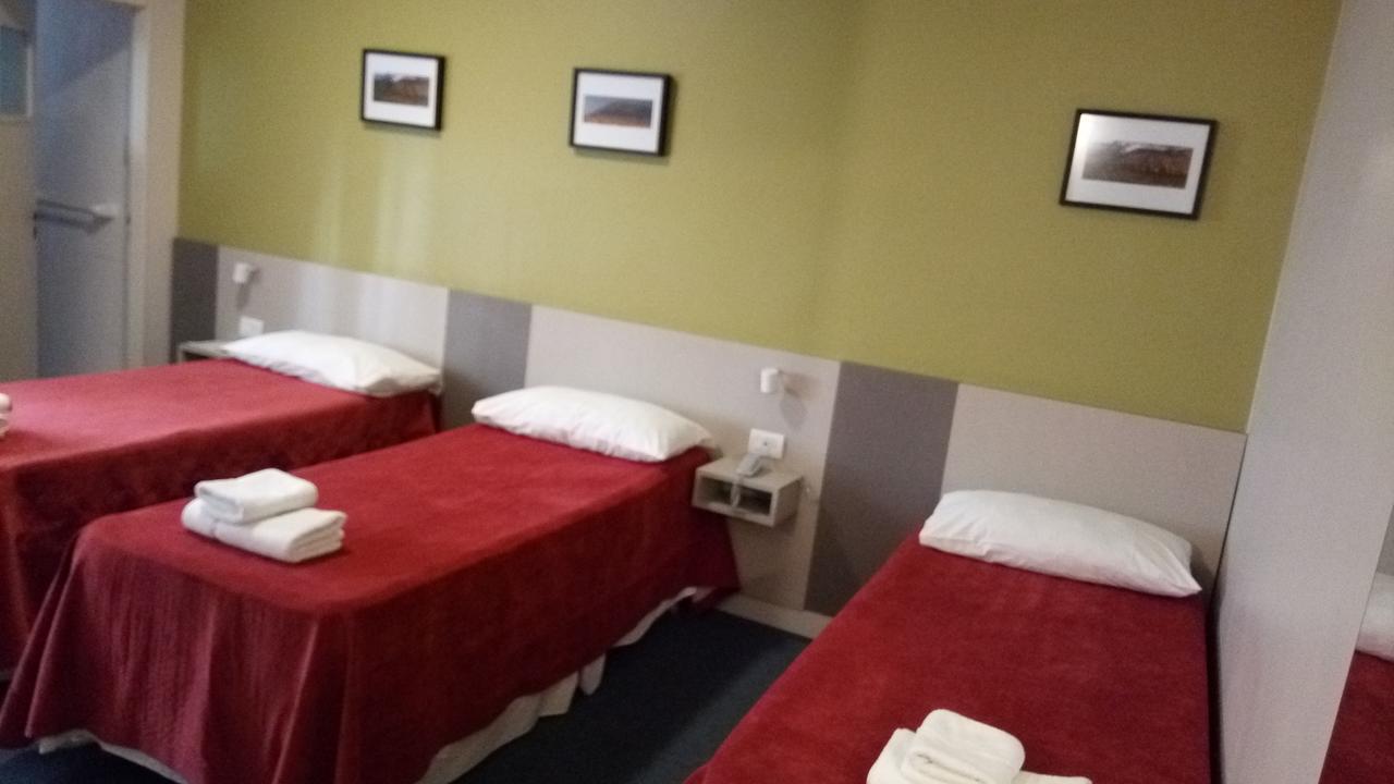 Estepa Hotel Хенерал Рока Екстериор снимка