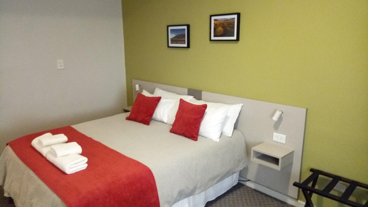 Estepa Hotel Хенерал Рока Екстериор снимка