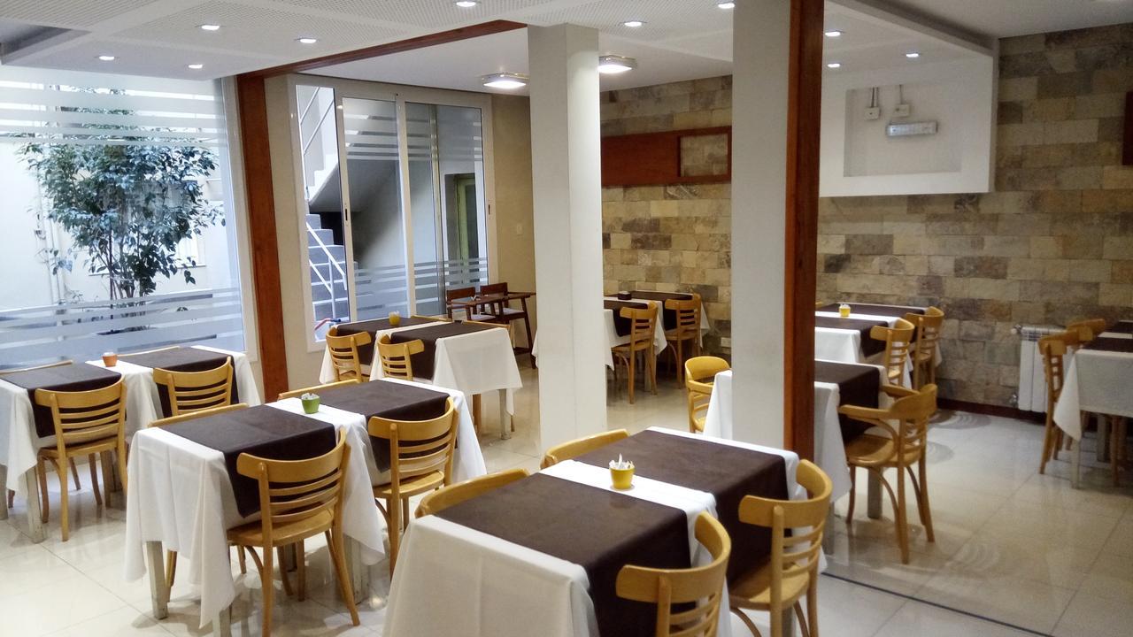 Estepa Hotel Хенерал Рока Екстериор снимка