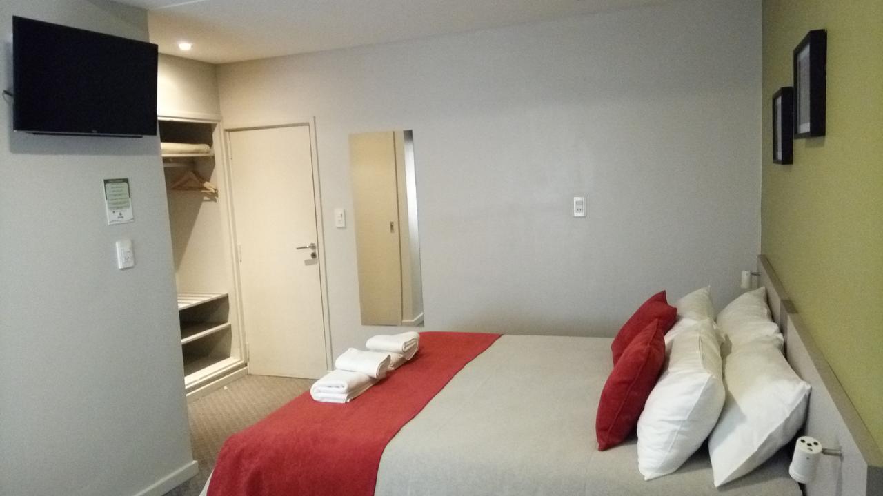 Estepa Hotel Хенерал Рока Екстериор снимка