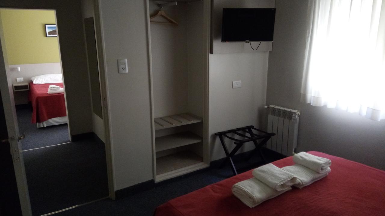 Estepa Hotel Хенерал Рока Екстериор снимка