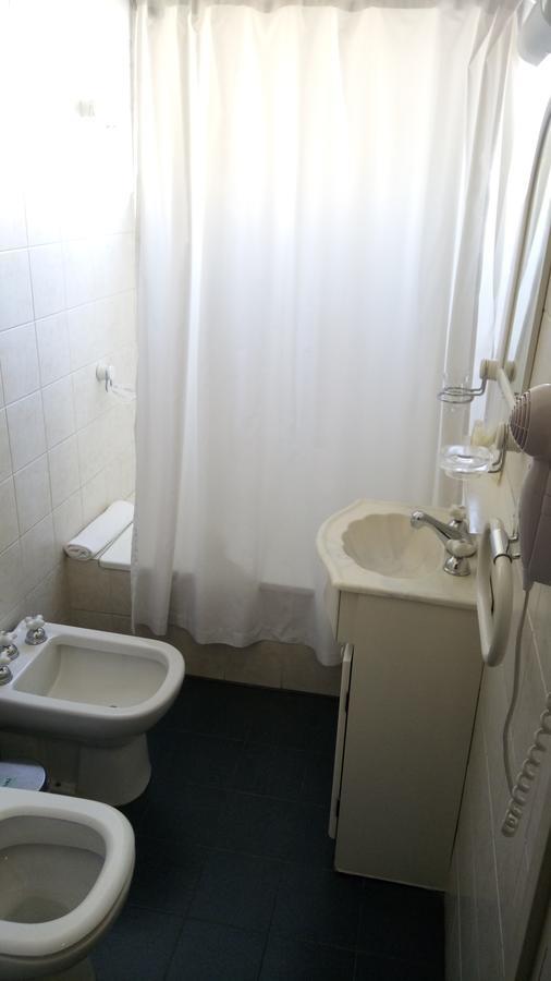 Estepa Hotel Хенерал Рока Екстериор снимка